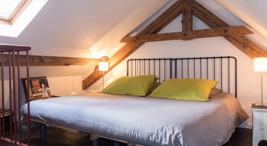 Les Petites Vosges Bed and Breakfast Bagnères-de-Bigorre Værelse billede
