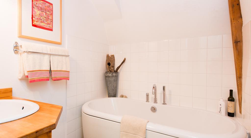 Les Petites Vosges Bed and Breakfast Bagnères-de-Bigorre Værelse billede