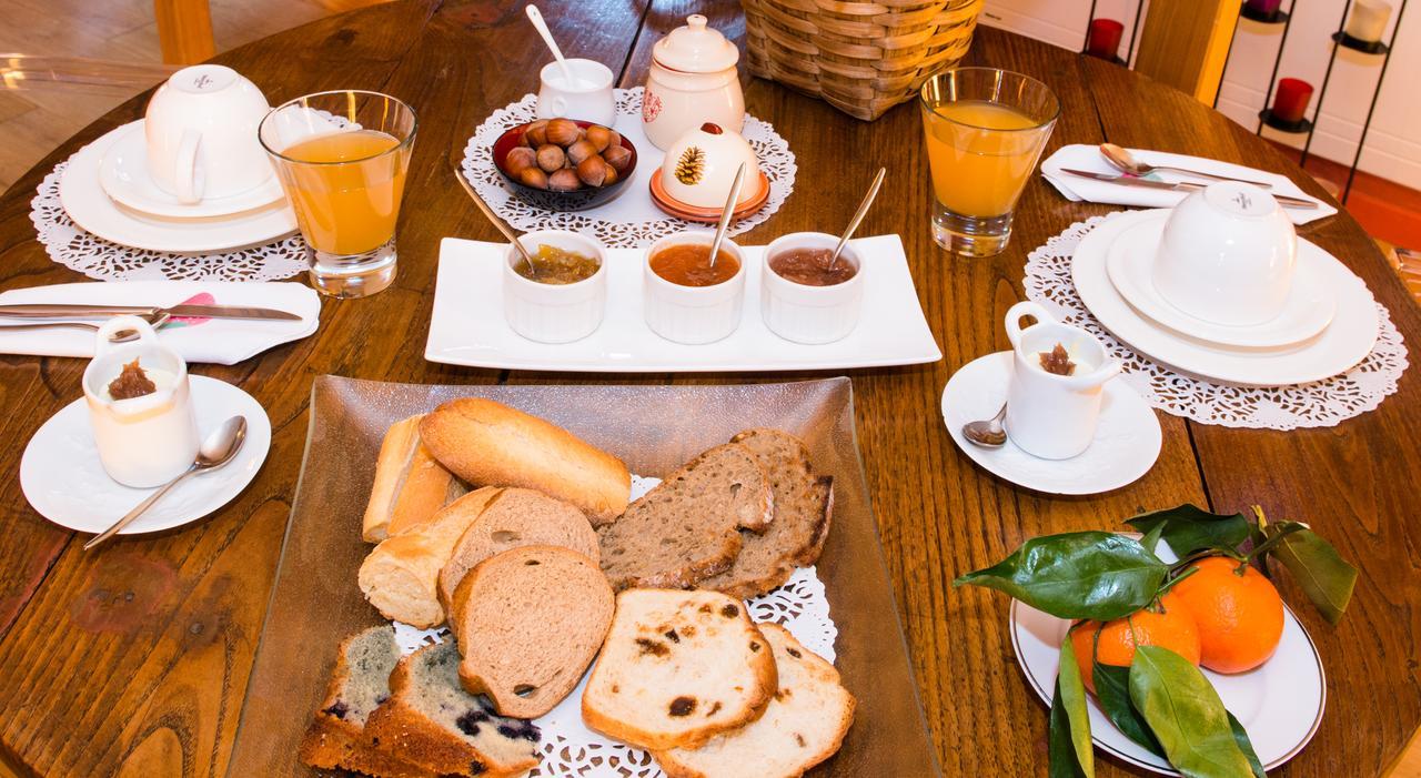 Les Petites Vosges Bed and Breakfast Bagnères-de-Bigorre Eksteriør billede